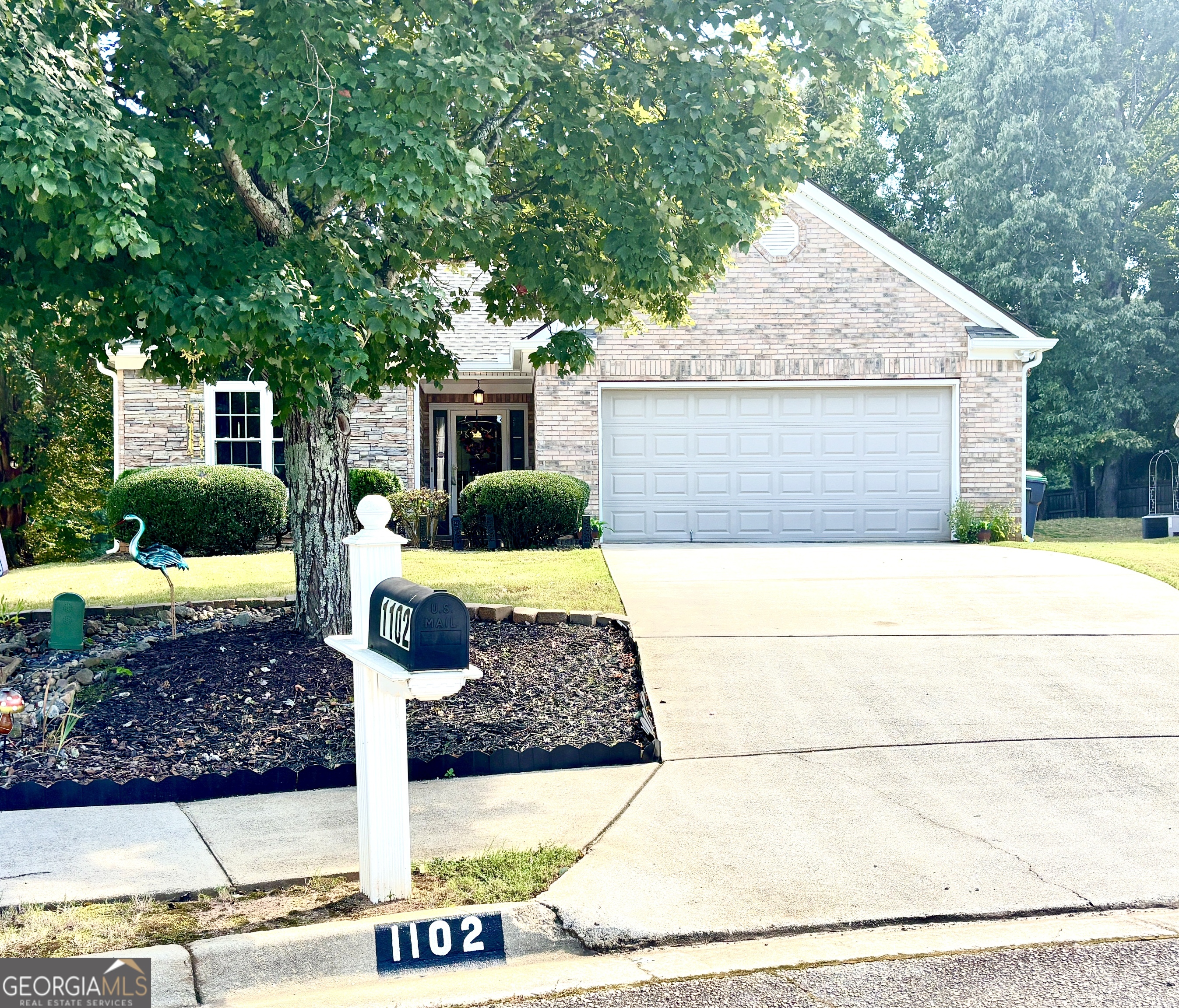 1102 Strath Clyde WAY