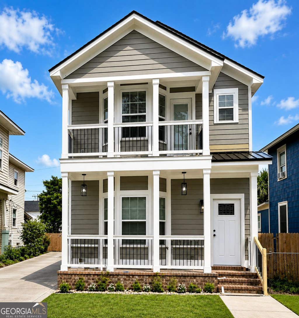 Photo of 615 E 38th Street, Savannah, GA 31401 (MLS # 10820823)