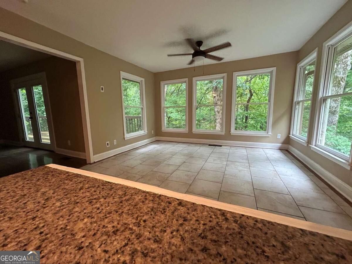 2523 Tamarack DR