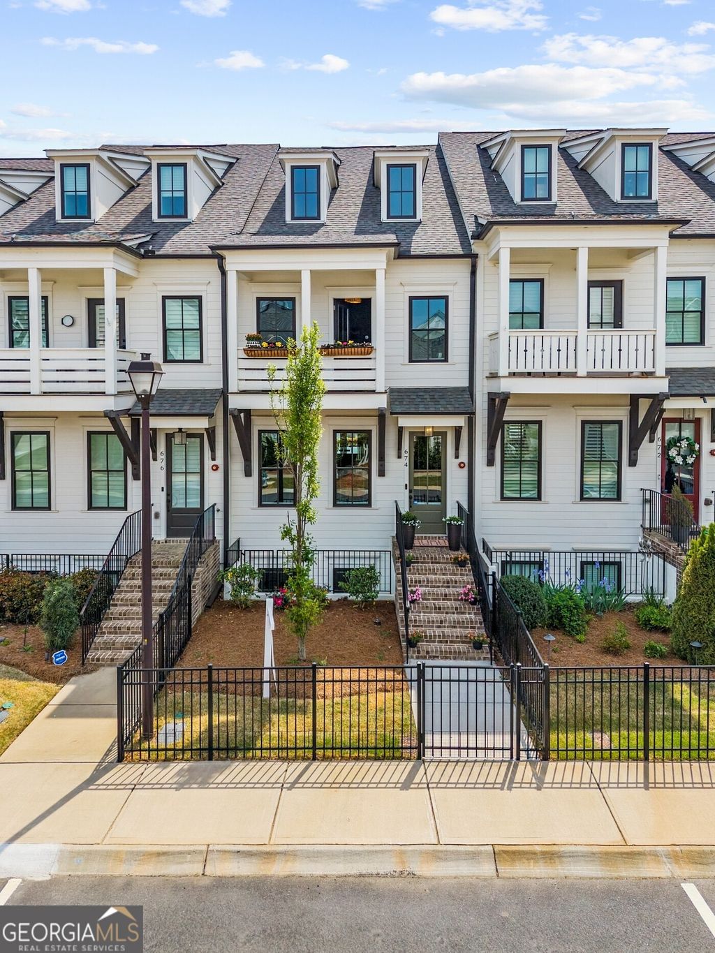 Photo of 674 Brashy Street, Woodstock, GA 30188 (MLS # 10728591)