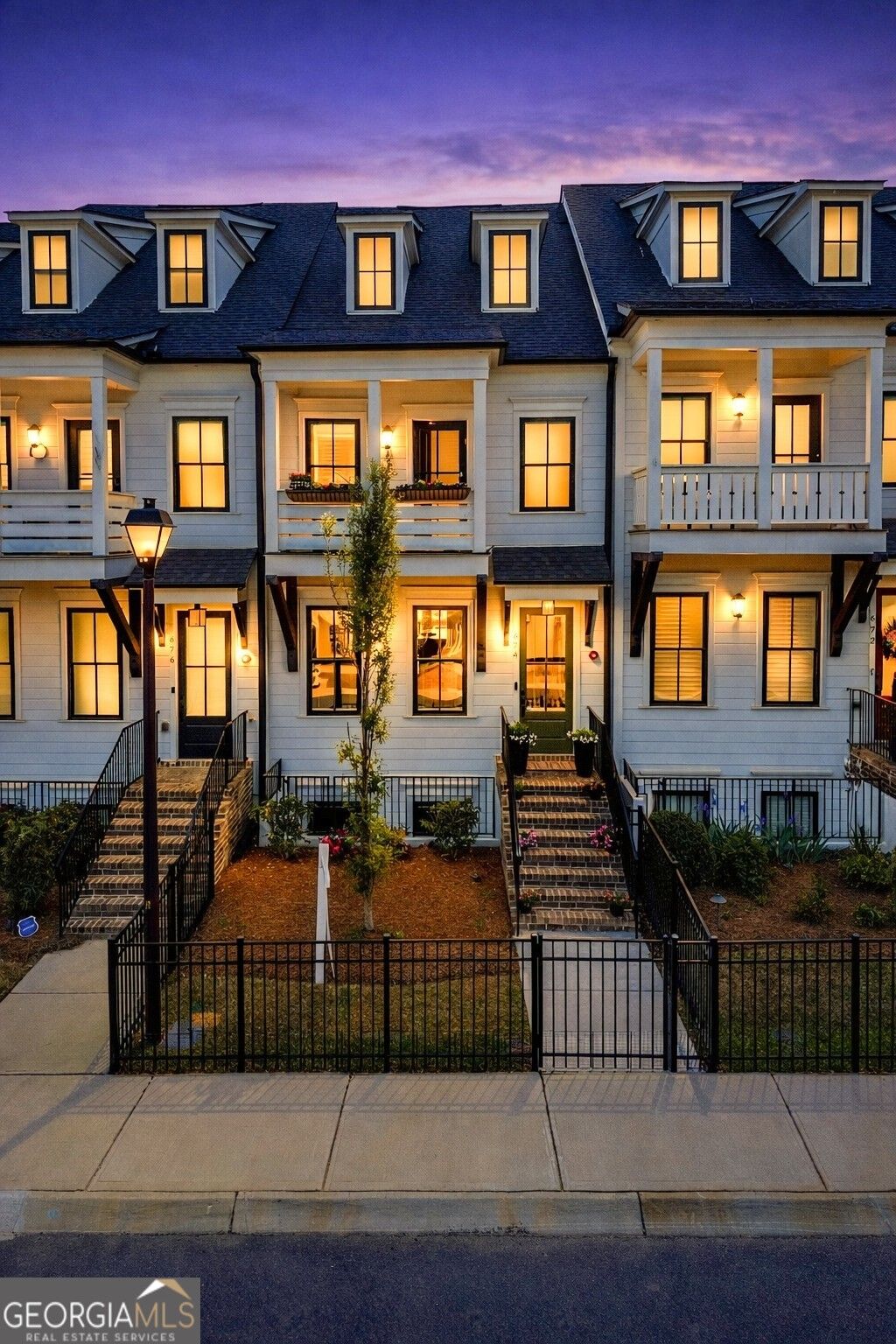 Photo of 674 Brashy Street, Woodstock, GA 30188 (MLS # 10728591)