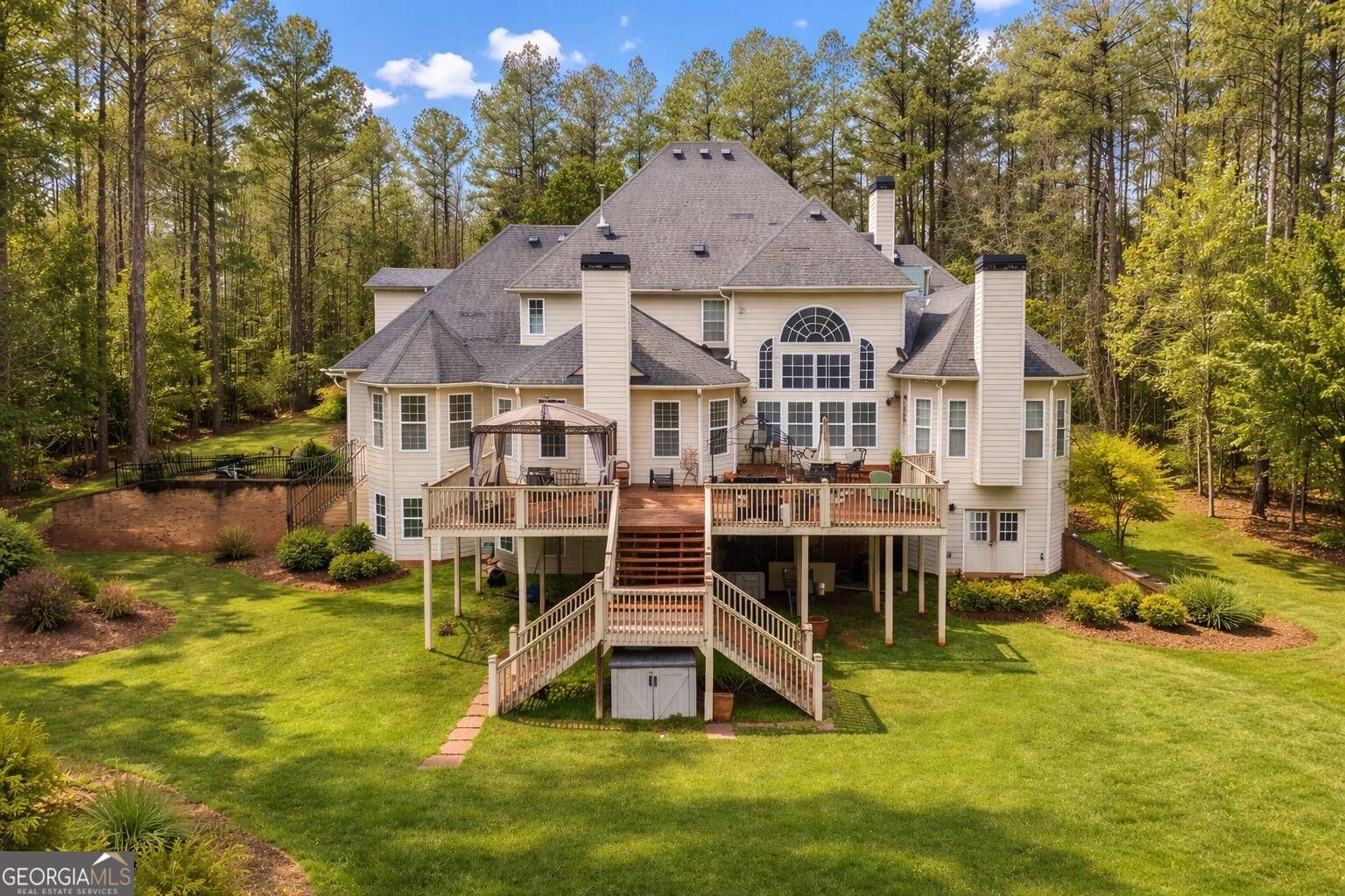 3520 Clack RD
