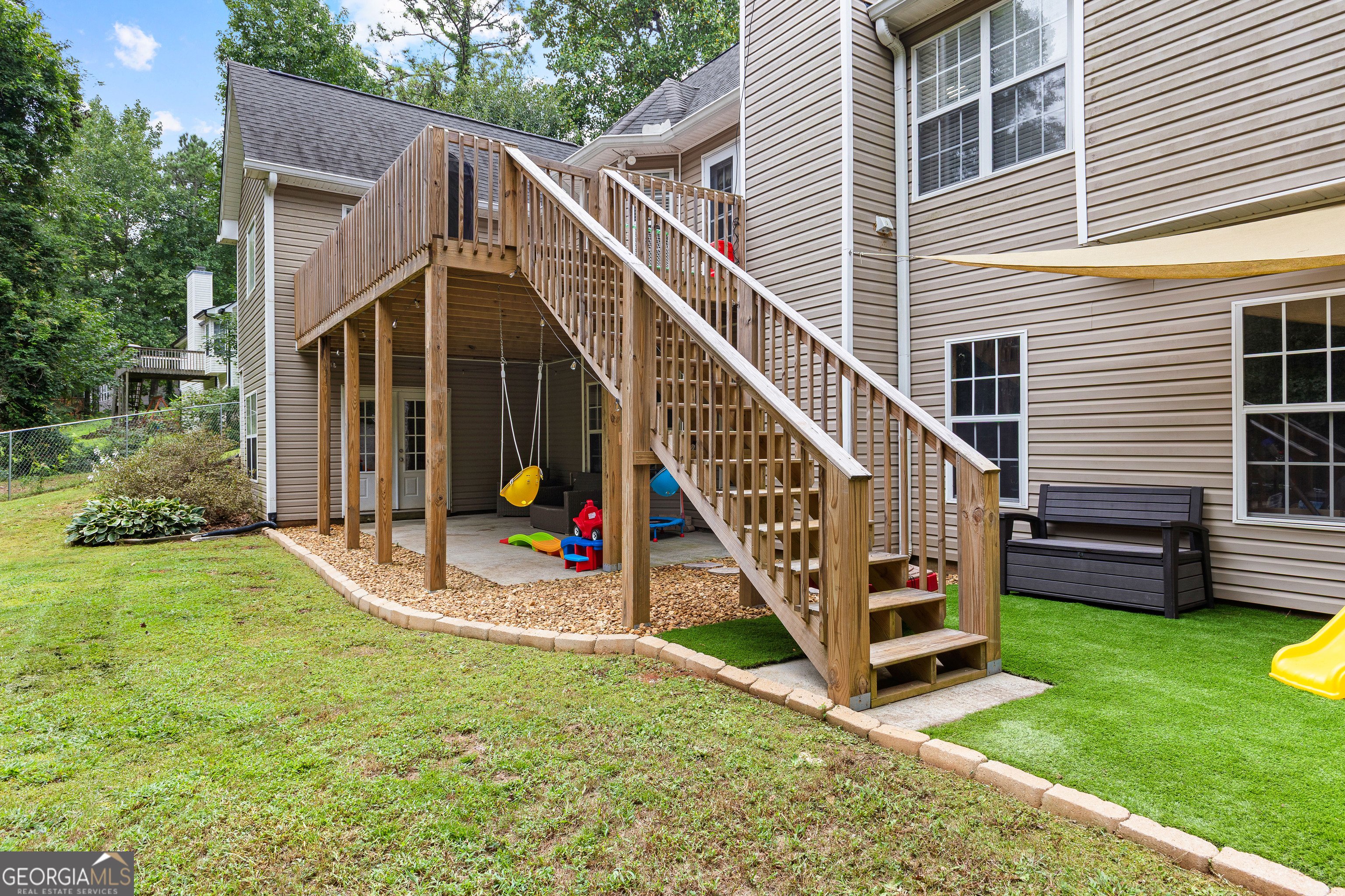 Newnan, Georgia 30265, United States, 3 Bedrooms Bedrooms, ,2 BathroomsBathrooms,Residential,Pending,200813