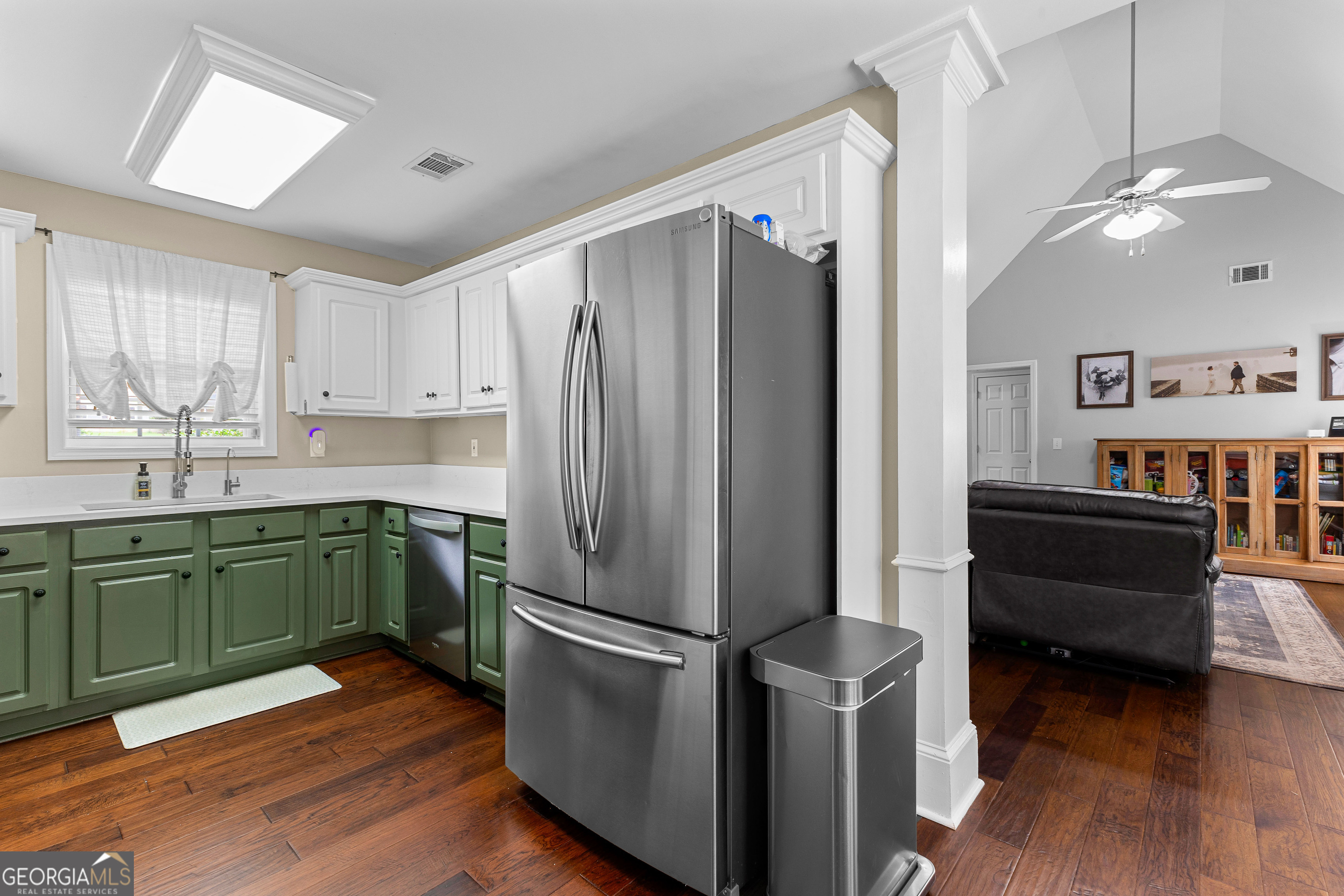 Newnan, Georgia 30265, United States, 3 Bedrooms Bedrooms, ,2 BathroomsBathrooms,Residential,Pending,200813