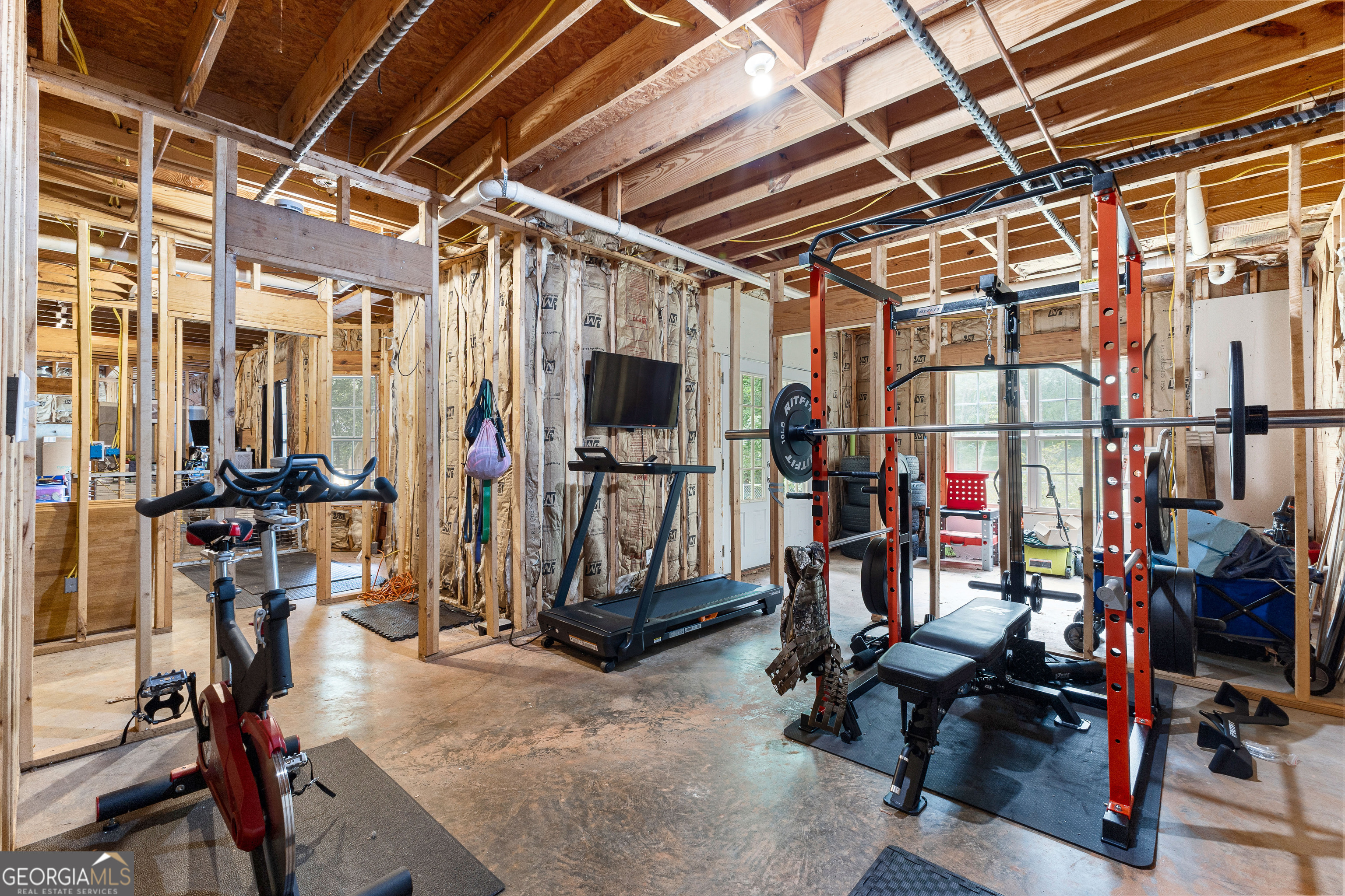 Newnan, Georgia 30265, United States, 3 Bedrooms Bedrooms, ,2 BathroomsBathrooms,Residential,Pending,200813