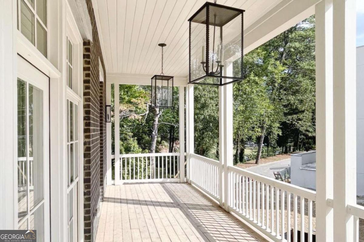 100 Sheridan DR
