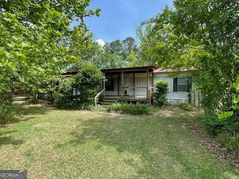 3161 Pollett RD Wadley GA 30477
