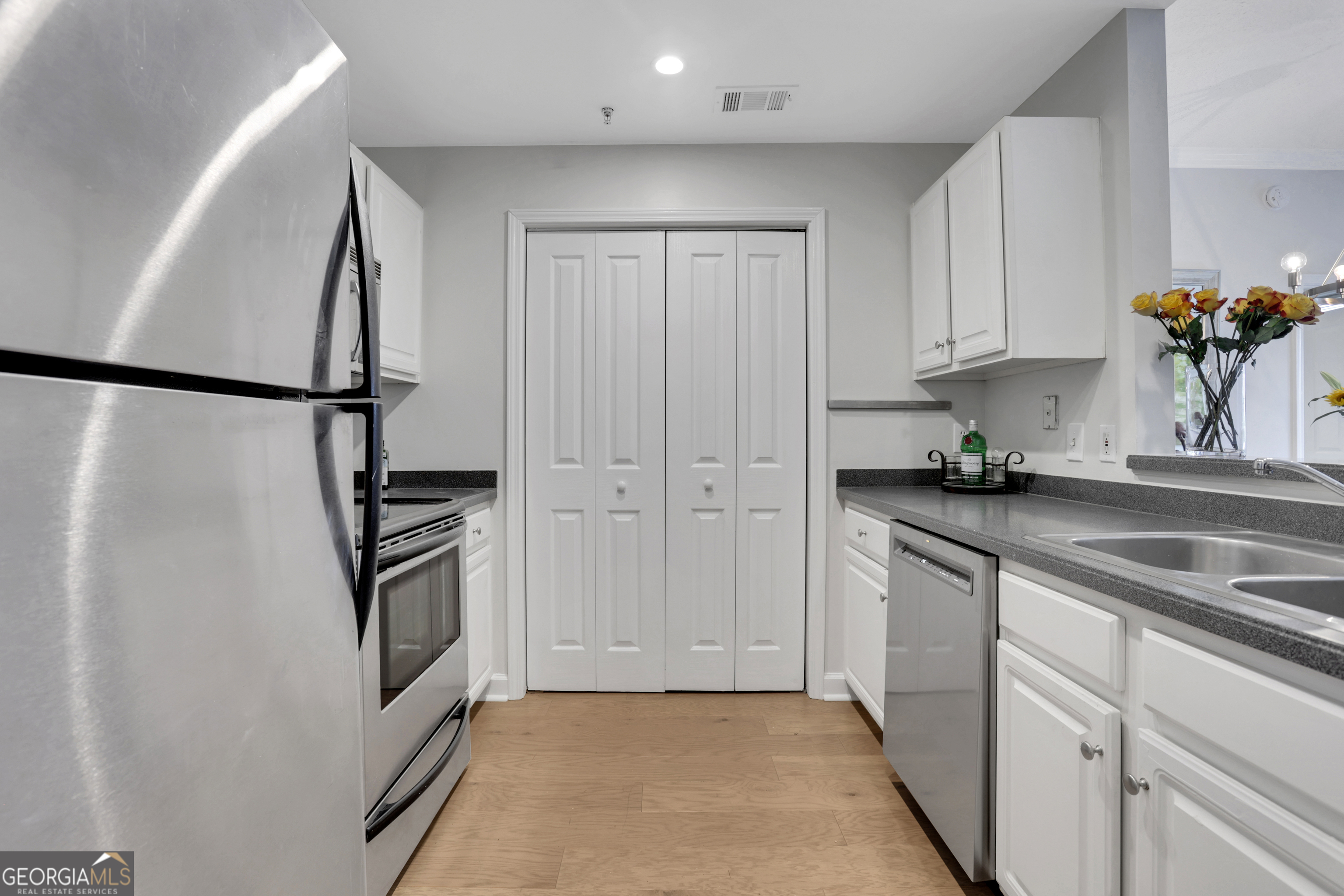 1101 Juniper ST NE APT 619