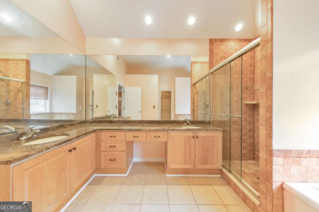 Stoneoak Pointe - Residential