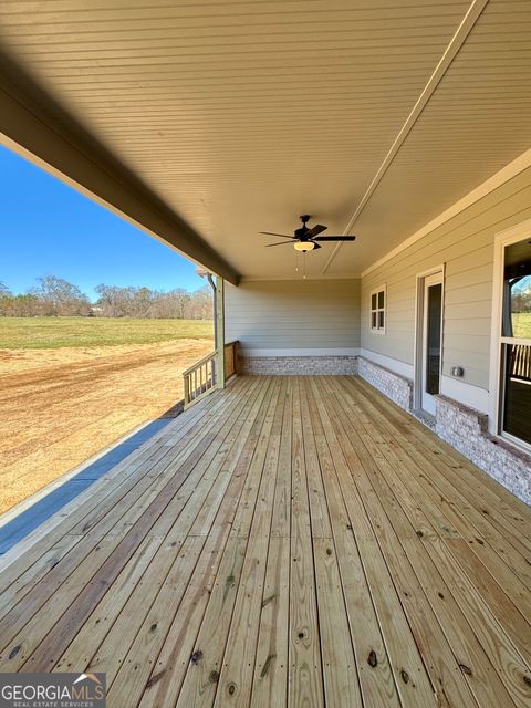 A home in Hoschton