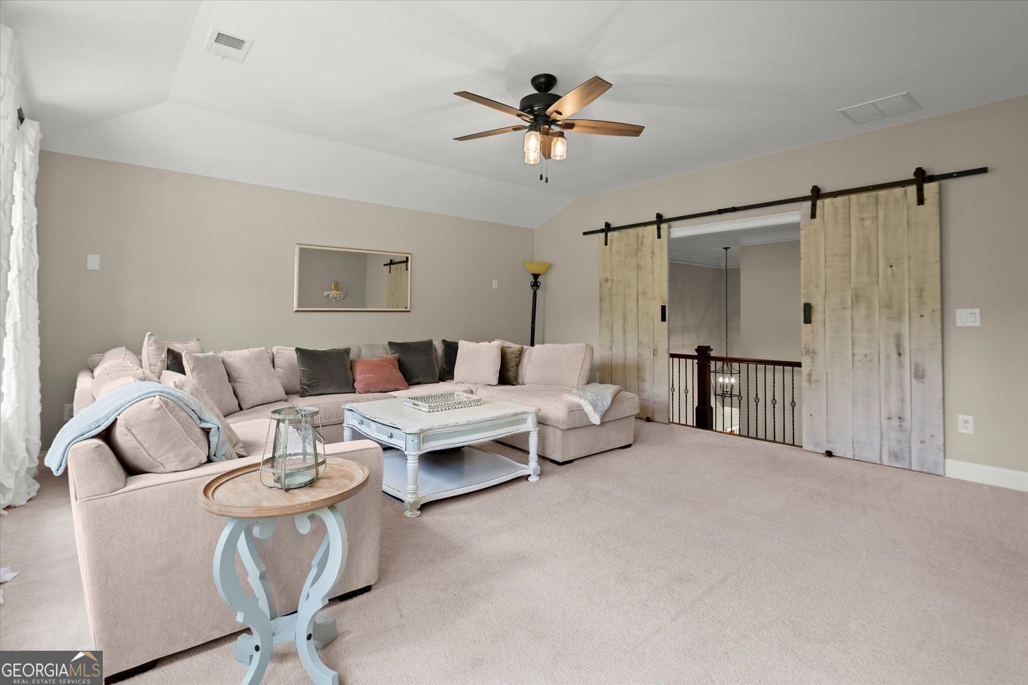 THE MANOR NORTH - Residential