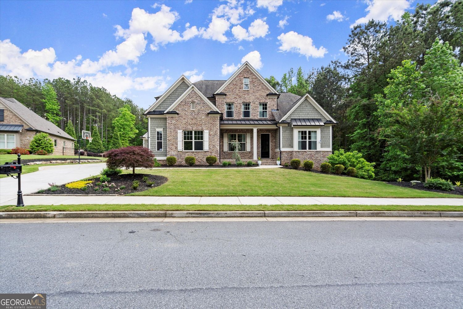 THE MANOR NORTH - Residential