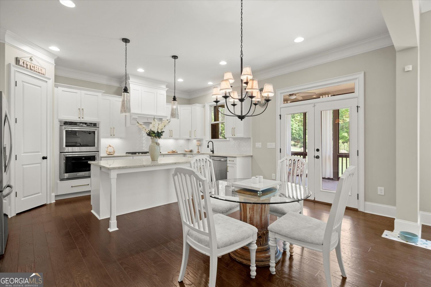 THE MANOR NORTH - Residential