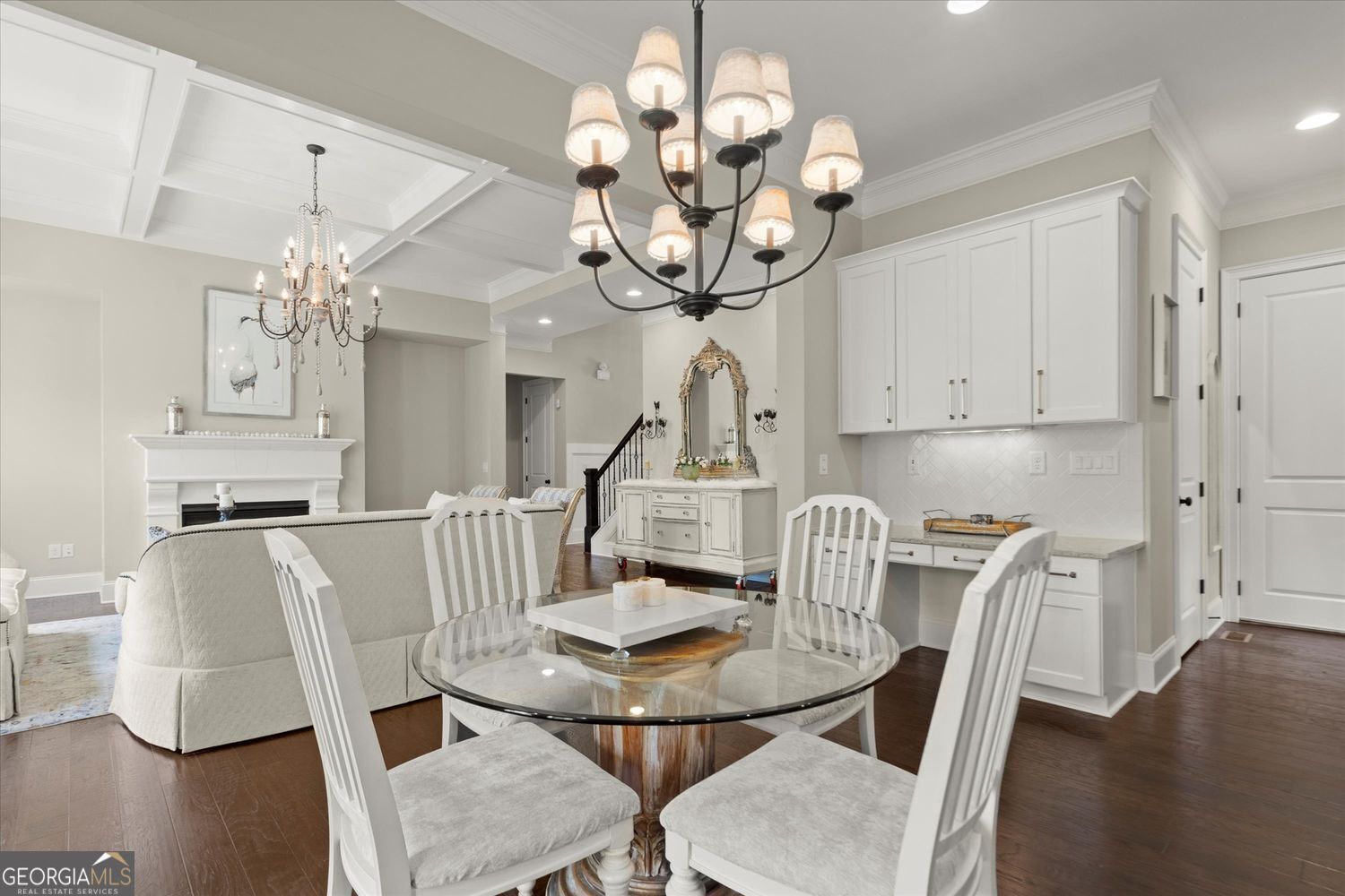 THE MANOR NORTH - Residential