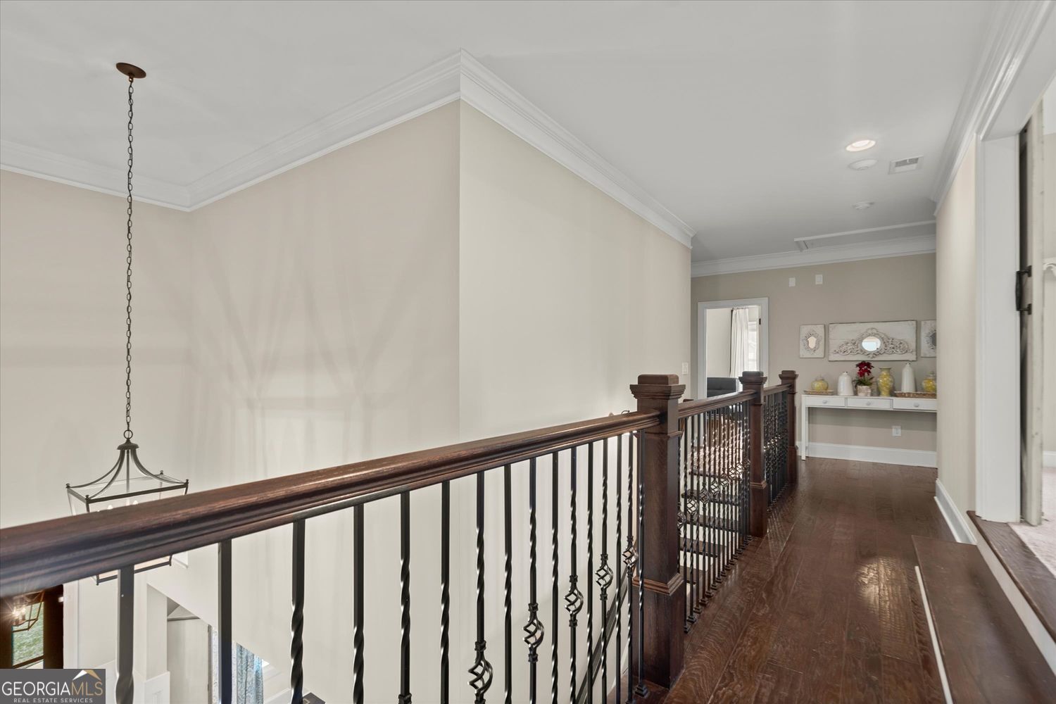 THE MANOR NORTH - Residential