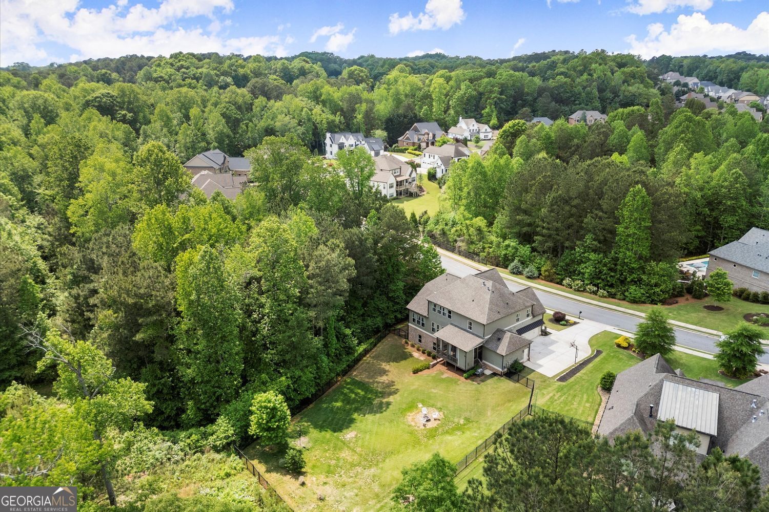 THE MANOR NORTH - Residential