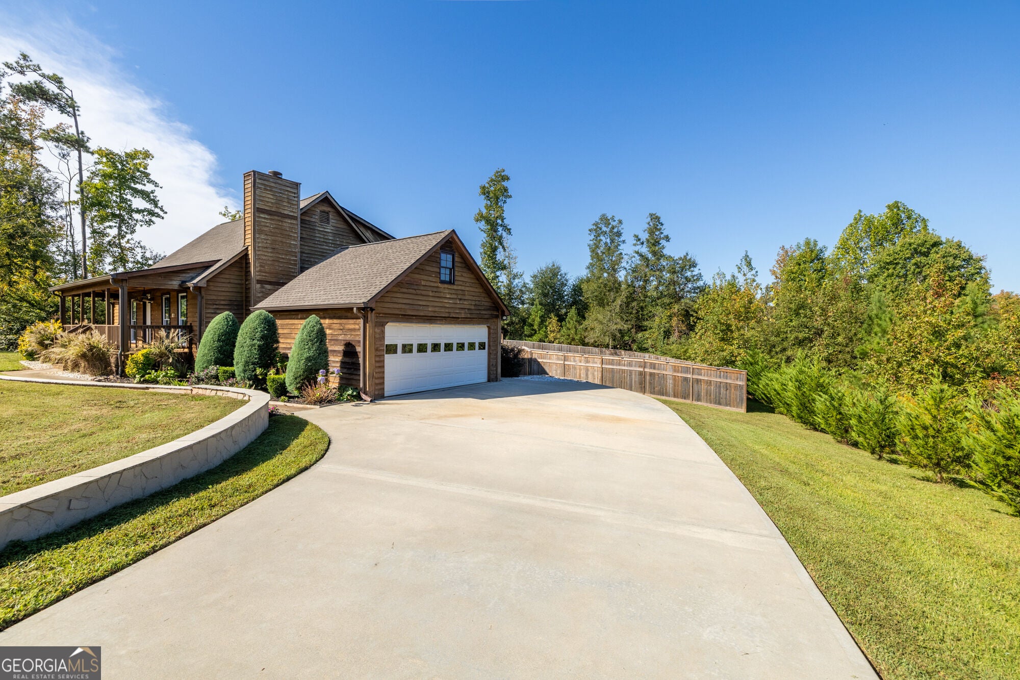 295 Victoria LN