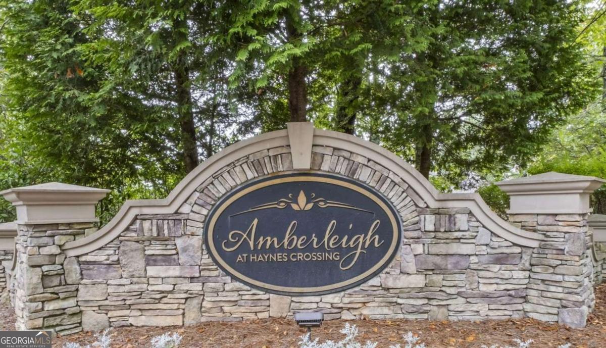 132 Amberleigh DR