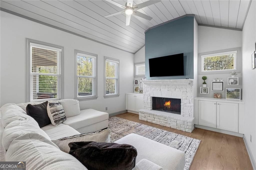 3745 Williams Point DR