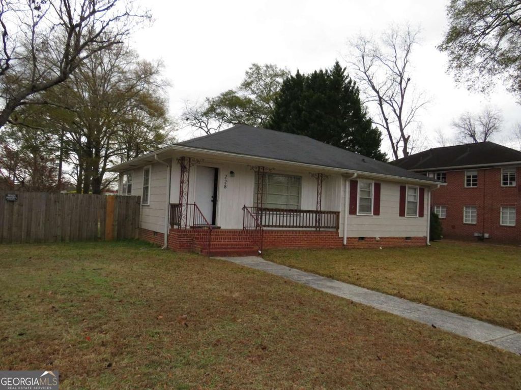 Photo of 228 Marshall Street, Cedartown, GA 30125 (MLS # 10656229)