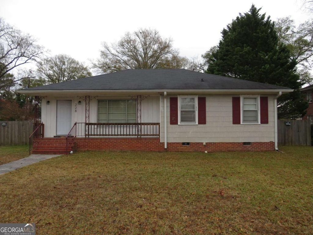 Photo of 228 Marshall Street, Cedartown, GA 30125 (MLS # 10656229)