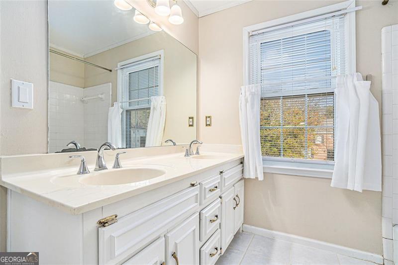 CARROLL MANOR - Residential