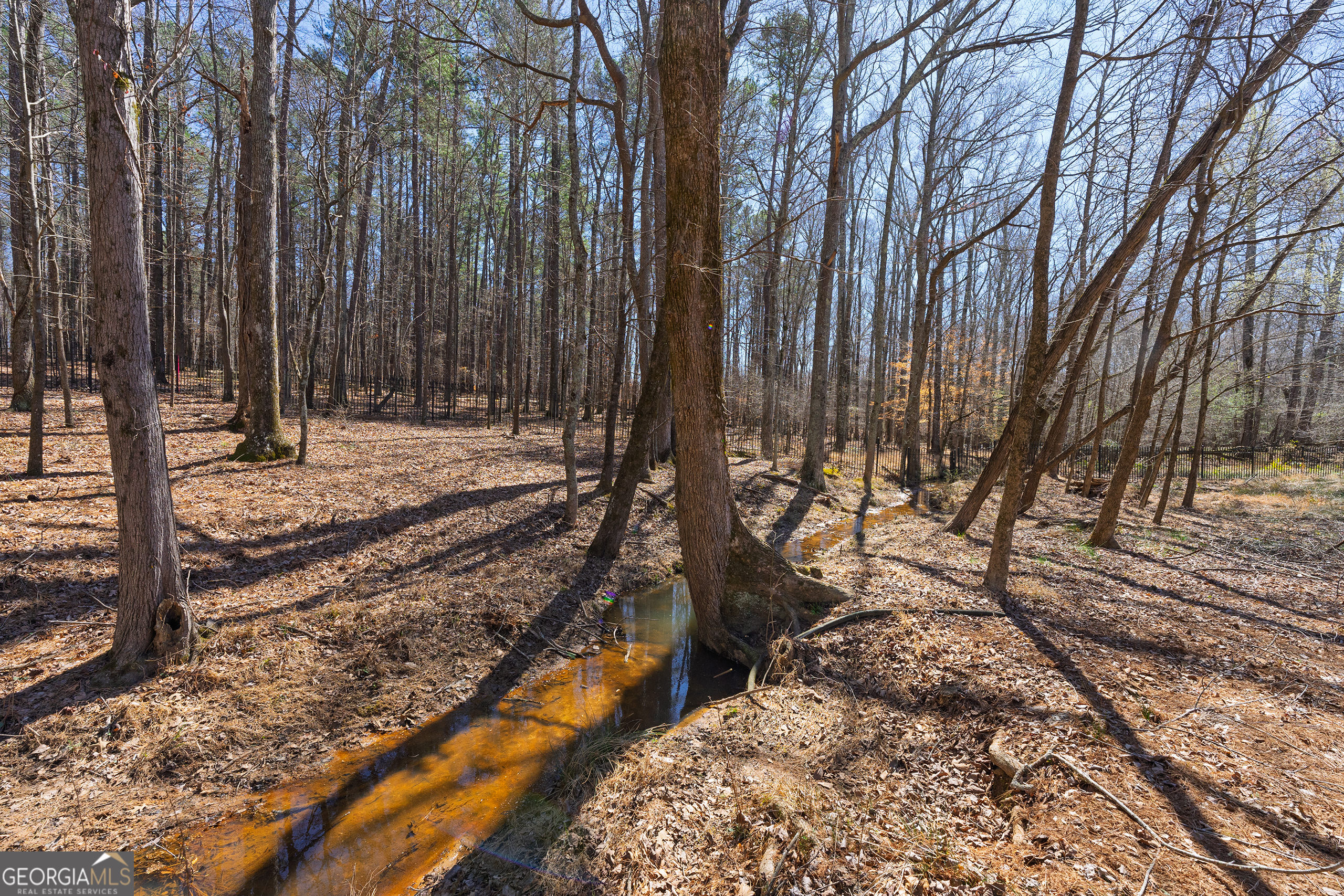 Fayetteville, Georgia 30214, United States, 6 Bedrooms Bedrooms, ,8 BathroomsBathrooms,Residential,Pending,84677