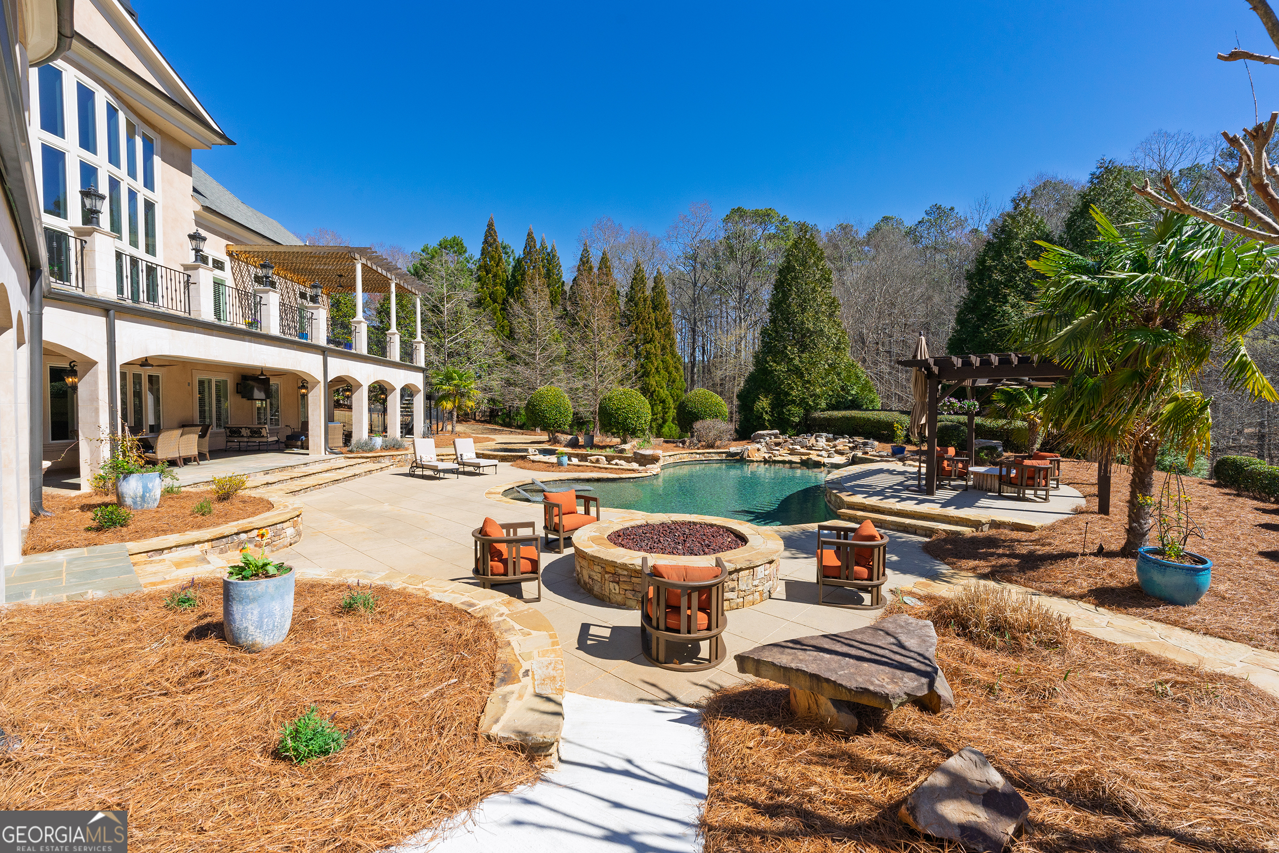 Fayetteville, Georgia 30214, United States, 6 Bedrooms Bedrooms, ,8 BathroomsBathrooms,Residential,Pending,84677