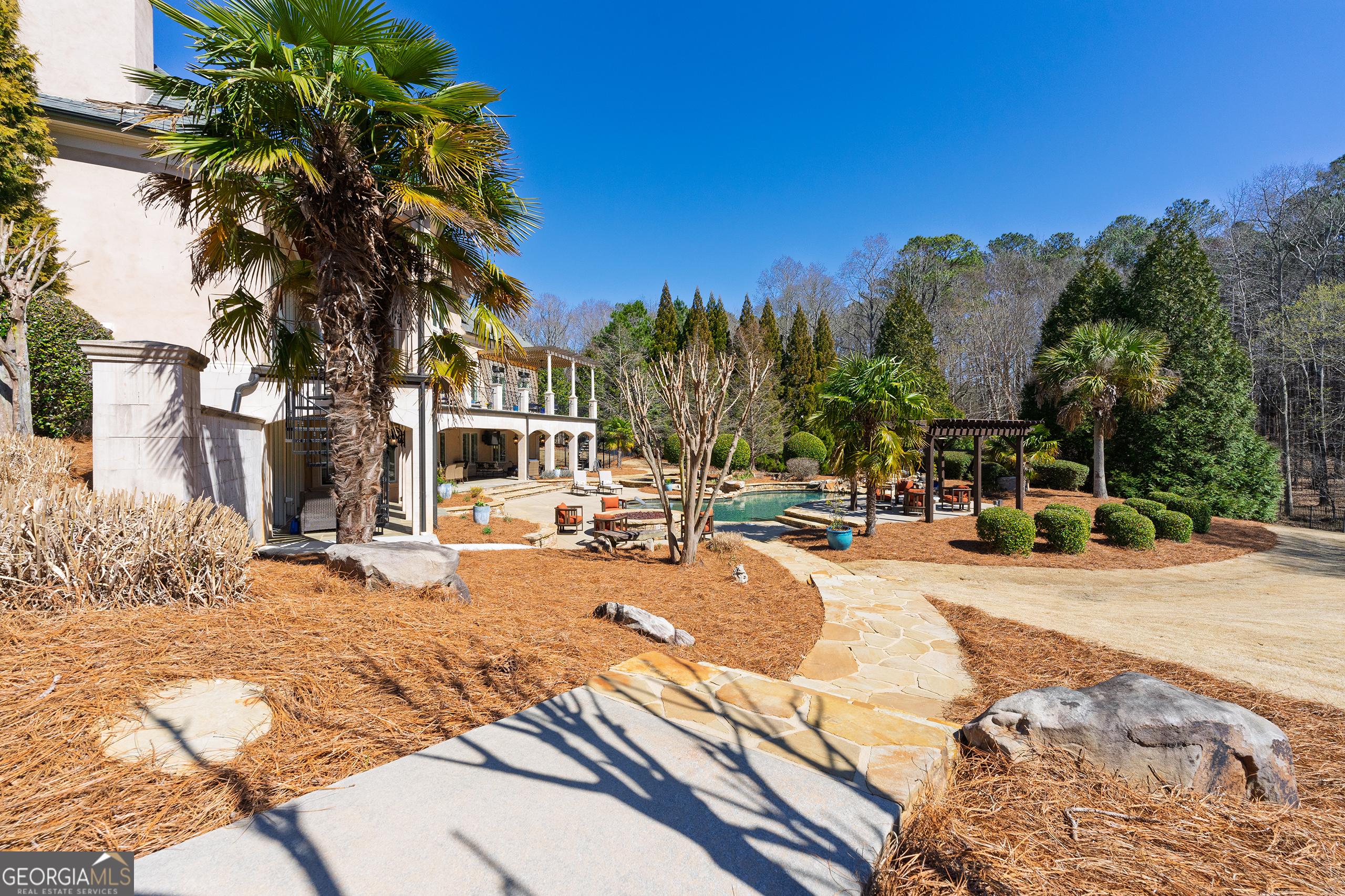 Fayetteville, Georgia 30214, United States, 6 Bedrooms Bedrooms, ,8 BathroomsBathrooms,Residential,Pending,84677