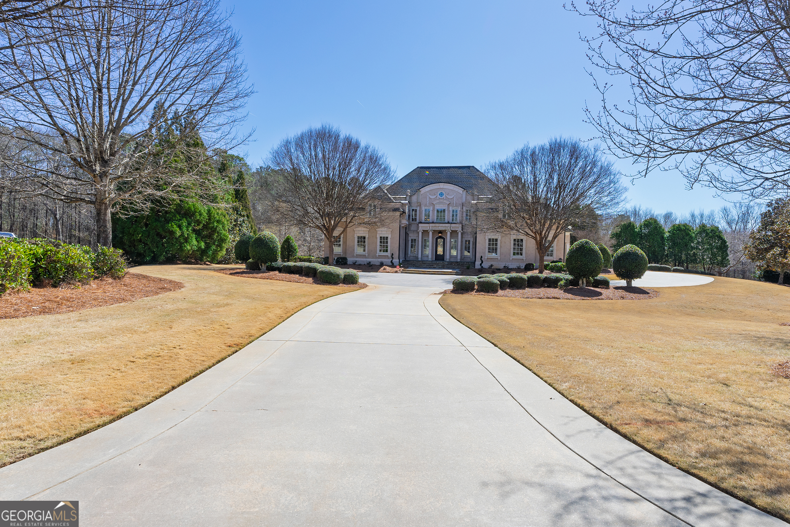 Fayetteville, Georgia 30214, United States, 6 Bedrooms Bedrooms, ,8 BathroomsBathrooms,Residential,Pending,84677