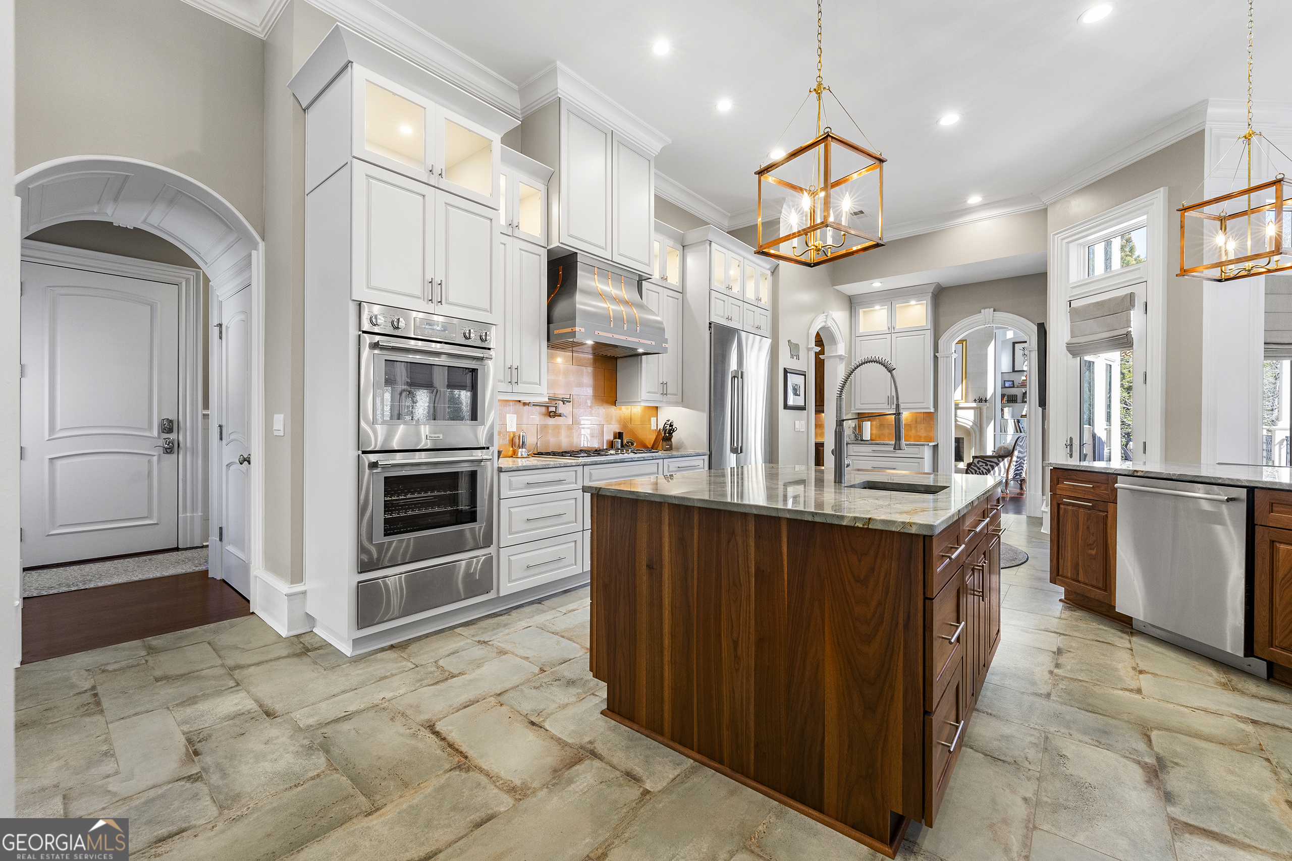 Fayetteville, Georgia 30214, United States, 6 Bedrooms Bedrooms, ,8 BathroomsBathrooms,Residential,Pending,84677