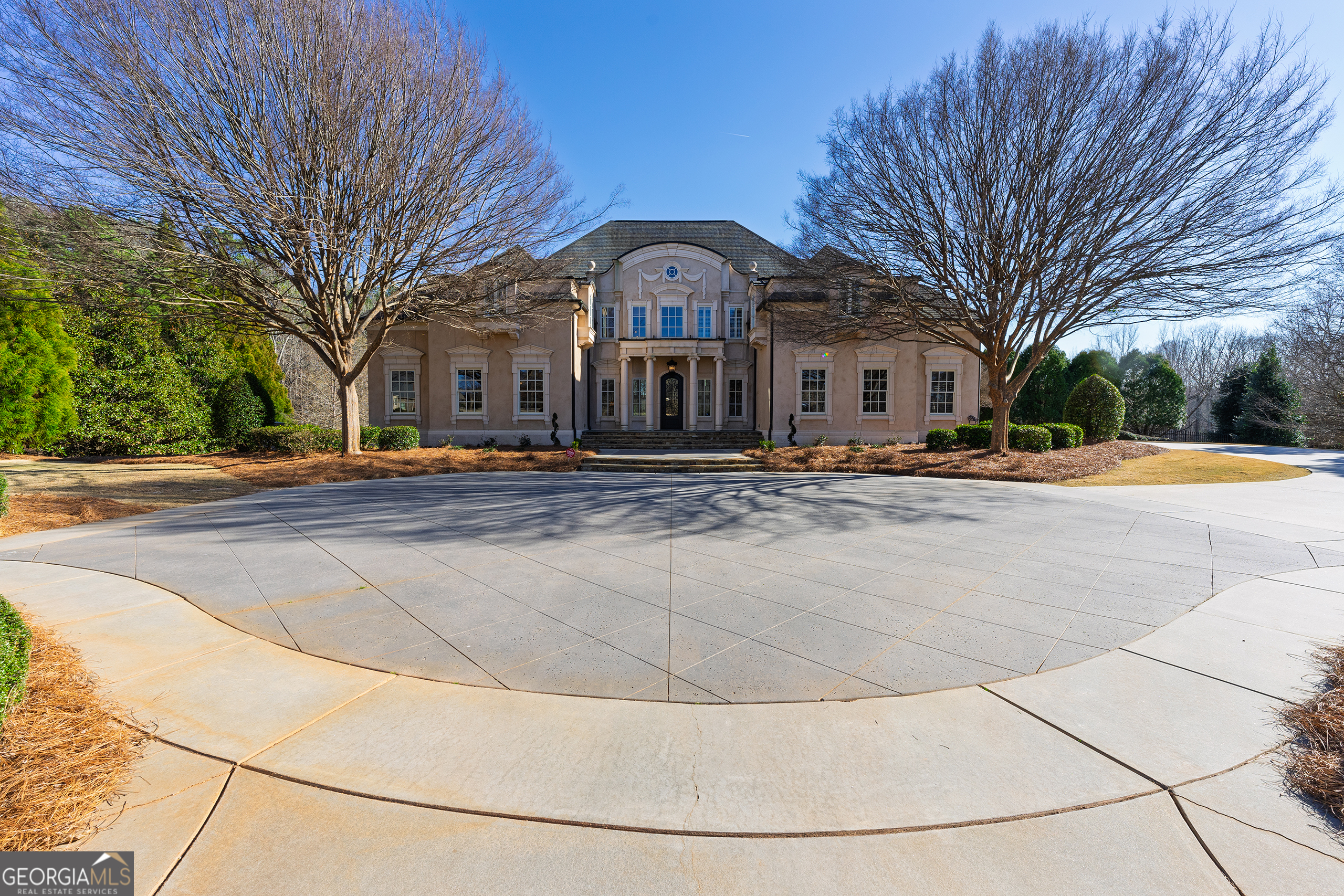 Fayetteville, Georgia 30214, United States, 6 Bedrooms Bedrooms, ,8 BathroomsBathrooms,Residential,Pending,84677