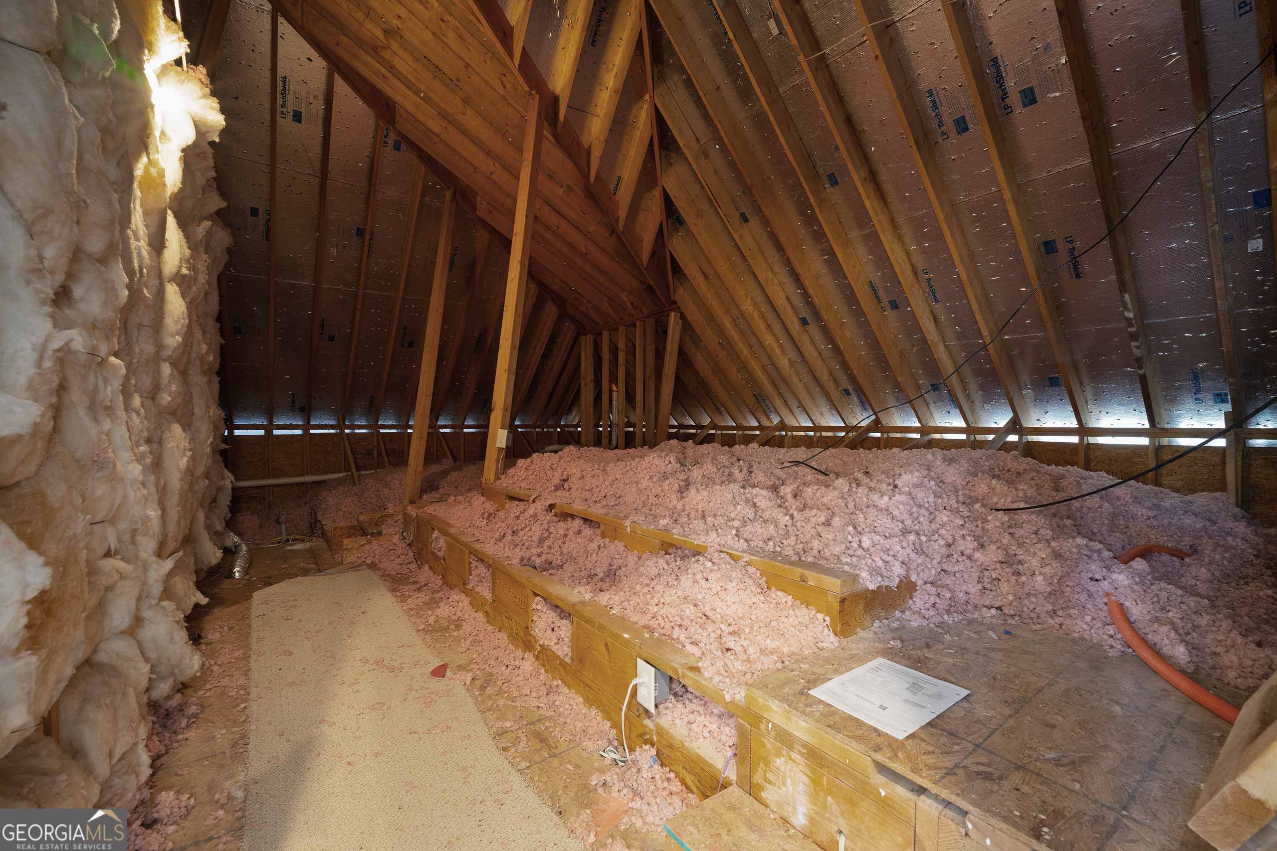 Fayetteville, Georgia 30214, United States, 6 Bedrooms Bedrooms, ,8 BathroomsBathrooms,Residential,Pending,84677