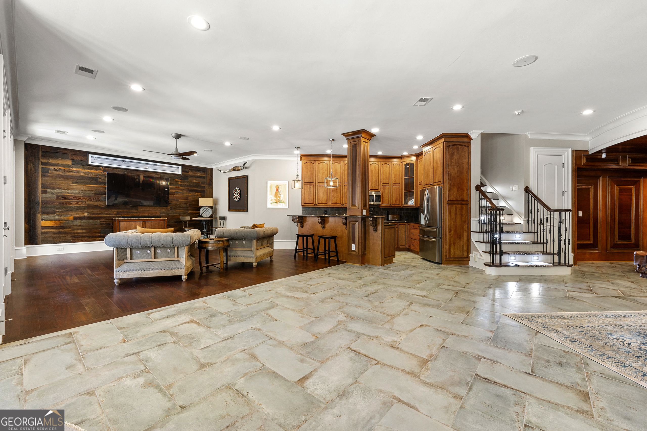 Fayetteville, Georgia 30214, United States, 6 Bedrooms Bedrooms, ,8 BathroomsBathrooms,Residential,Pending,84677