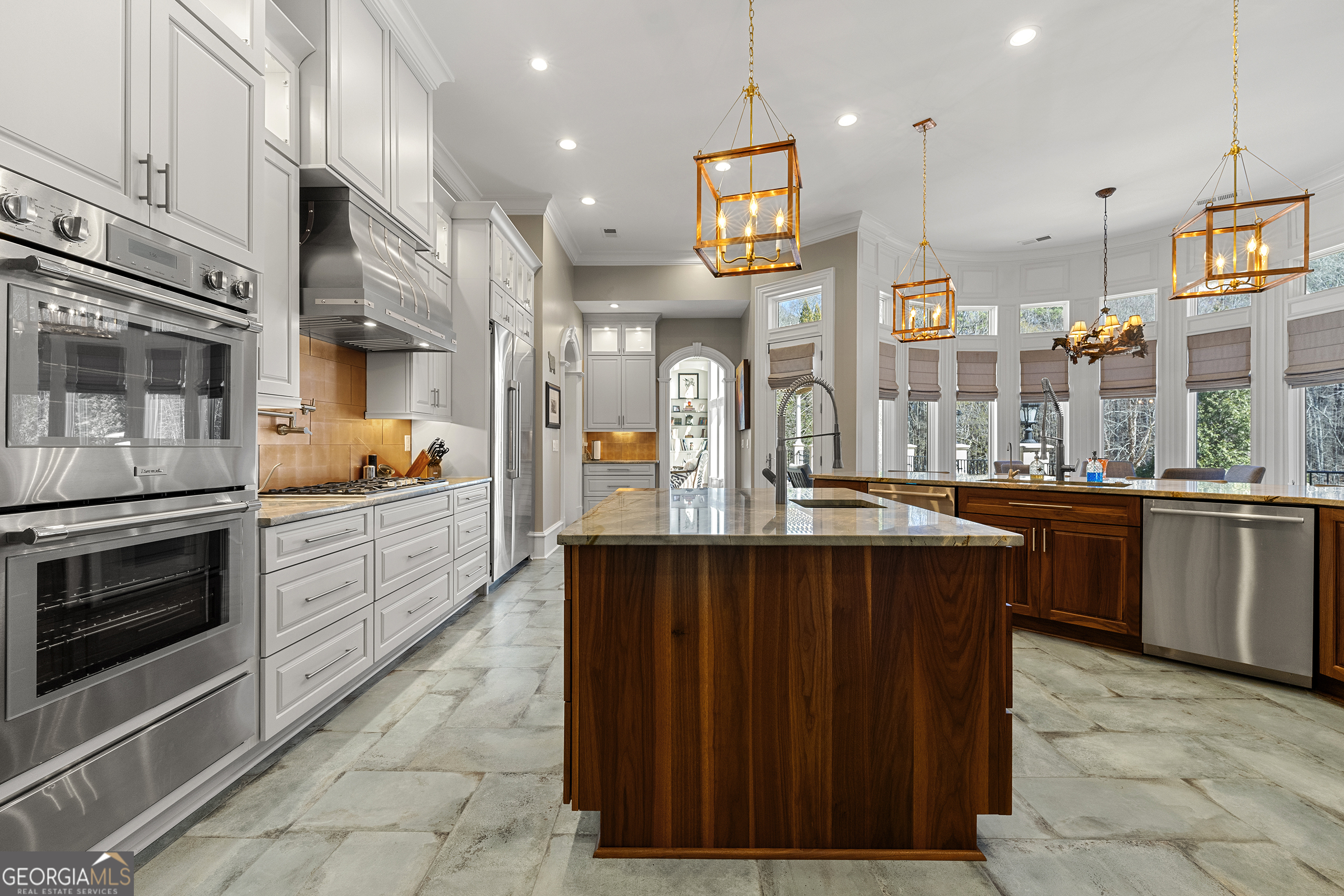 Fayetteville, Georgia 30214, United States, 6 Bedrooms Bedrooms, ,8 BathroomsBathrooms,Residential,Pending,84677