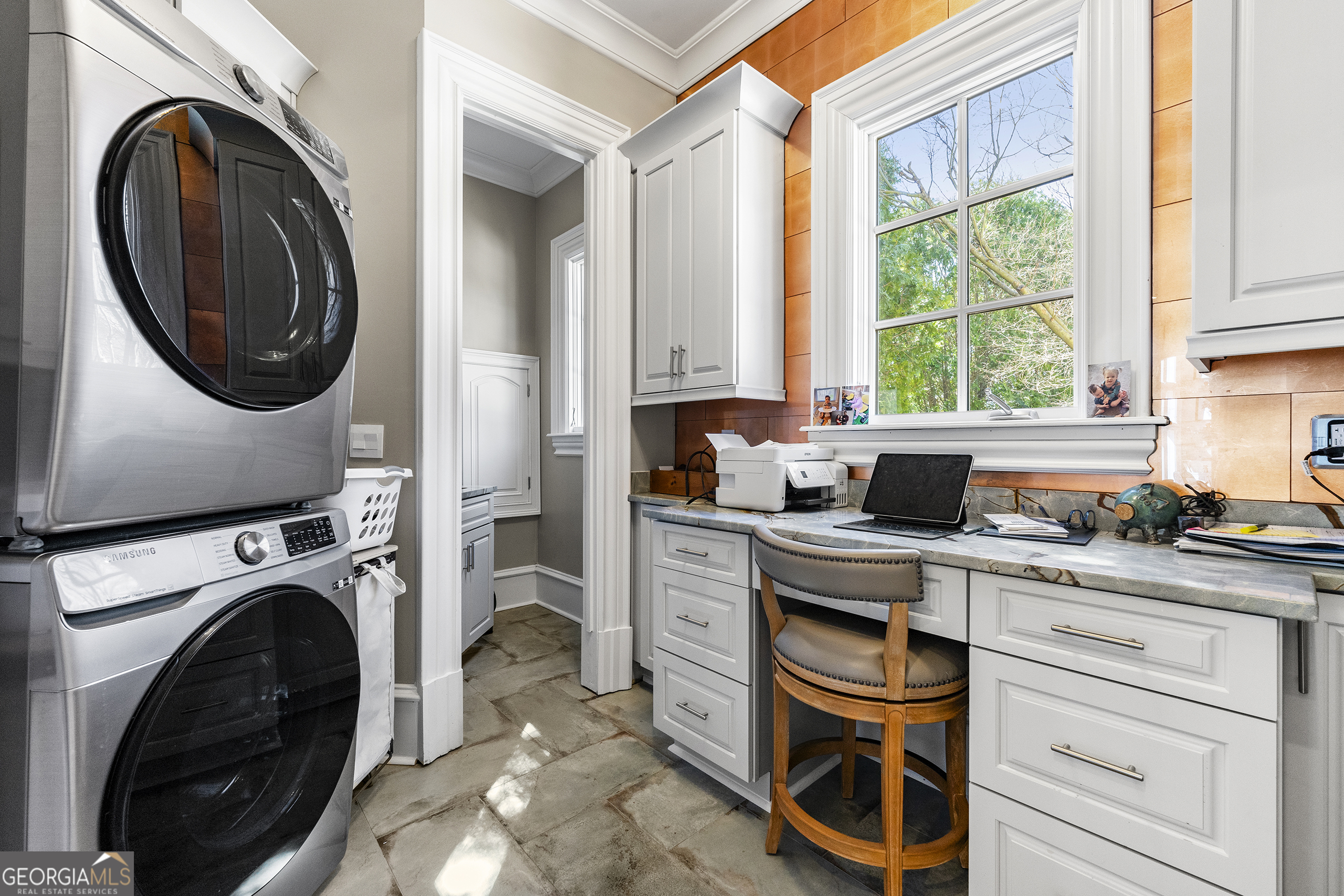 Fayetteville, Georgia 30214, United States, 6 Bedrooms Bedrooms, ,8 BathroomsBathrooms,Residential,Pending,84677