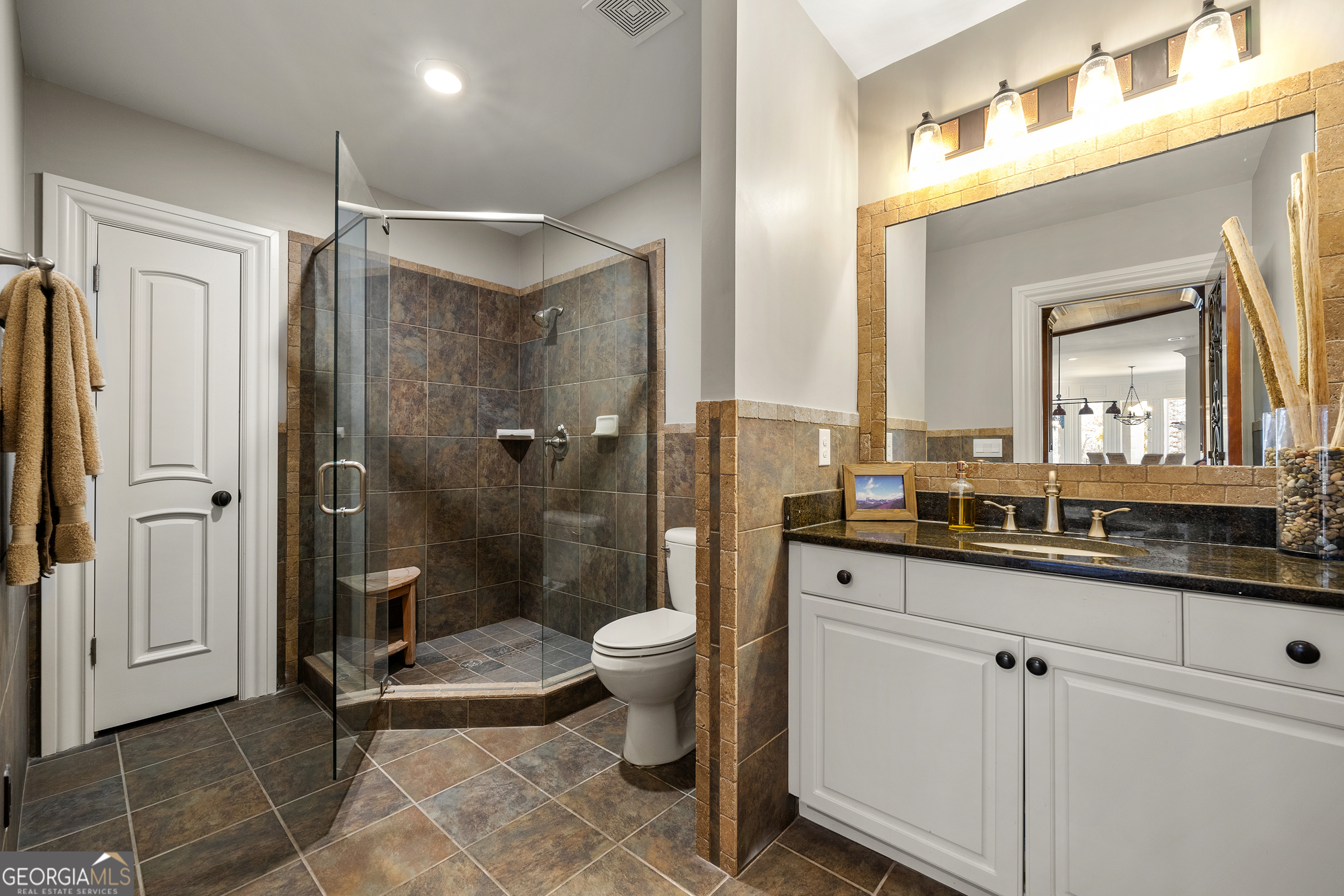 Fayetteville, Georgia 30214, United States, 6 Bedrooms Bedrooms, ,8 BathroomsBathrooms,Residential,Pending,84677