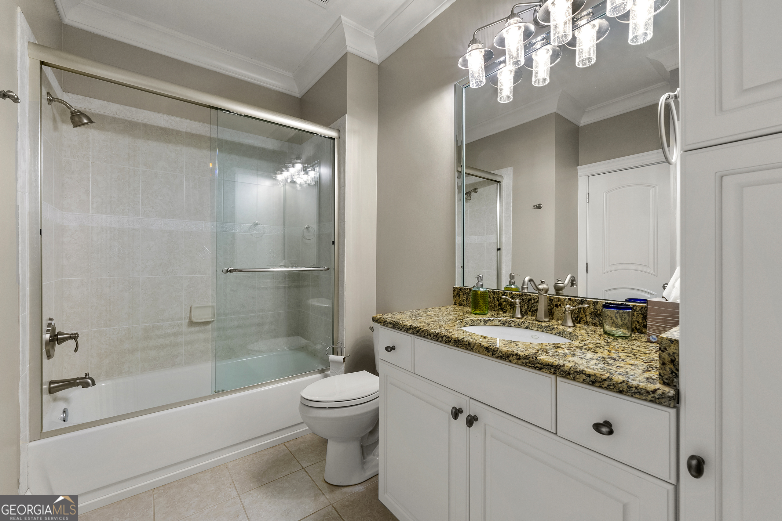 Fayetteville, Georgia 30214, United States, 6 Bedrooms Bedrooms, ,8 BathroomsBathrooms,Residential,Pending,84677