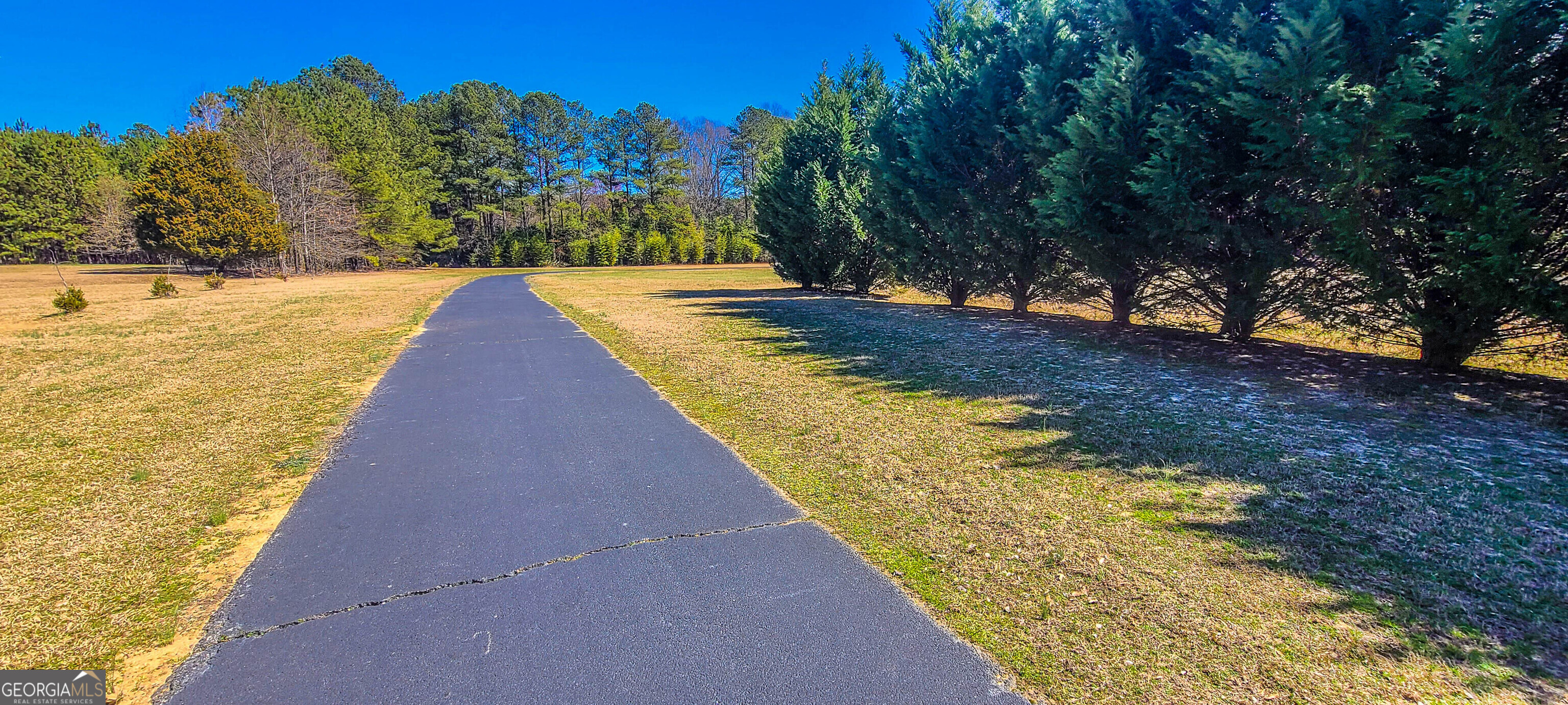 Fayetteville, Georgia 30214, United States, 6 Bedrooms Bedrooms, ,8 BathroomsBathrooms,Residential,Pending,84677