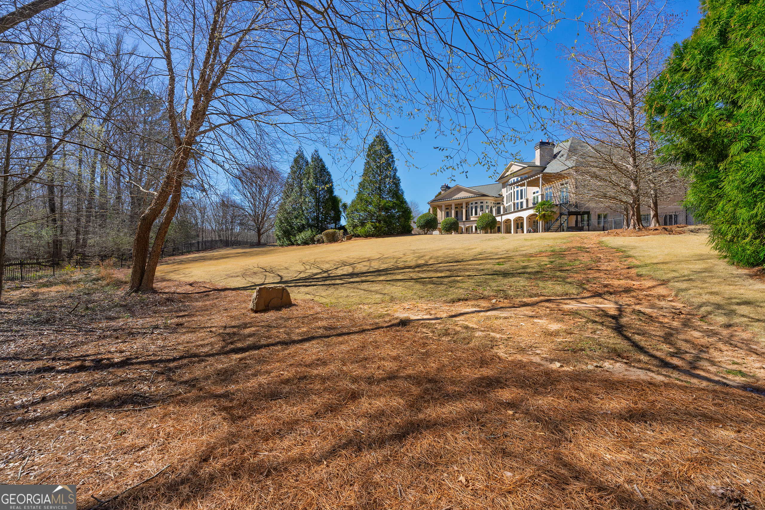 Fayetteville, Georgia 30214, United States, 6 Bedrooms Bedrooms, ,8 BathroomsBathrooms,Residential,Pending,84677