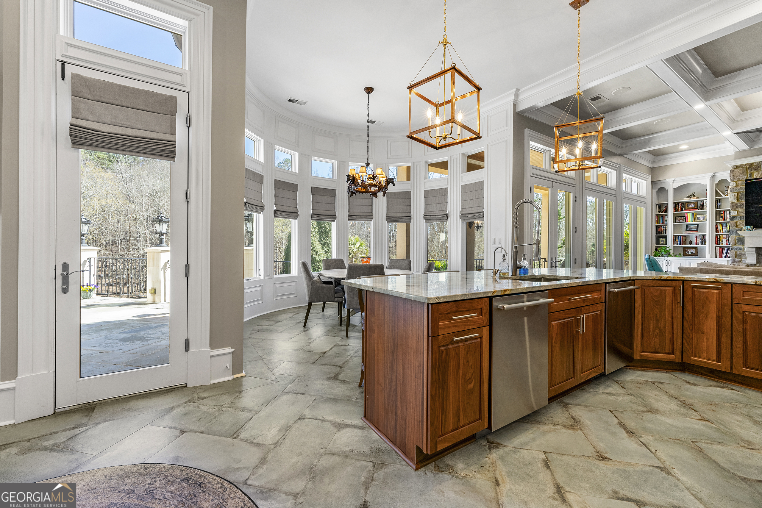 Fayetteville, Georgia 30214, United States, 6 Bedrooms Bedrooms, ,8 BathroomsBathrooms,Residential,Pending,84677