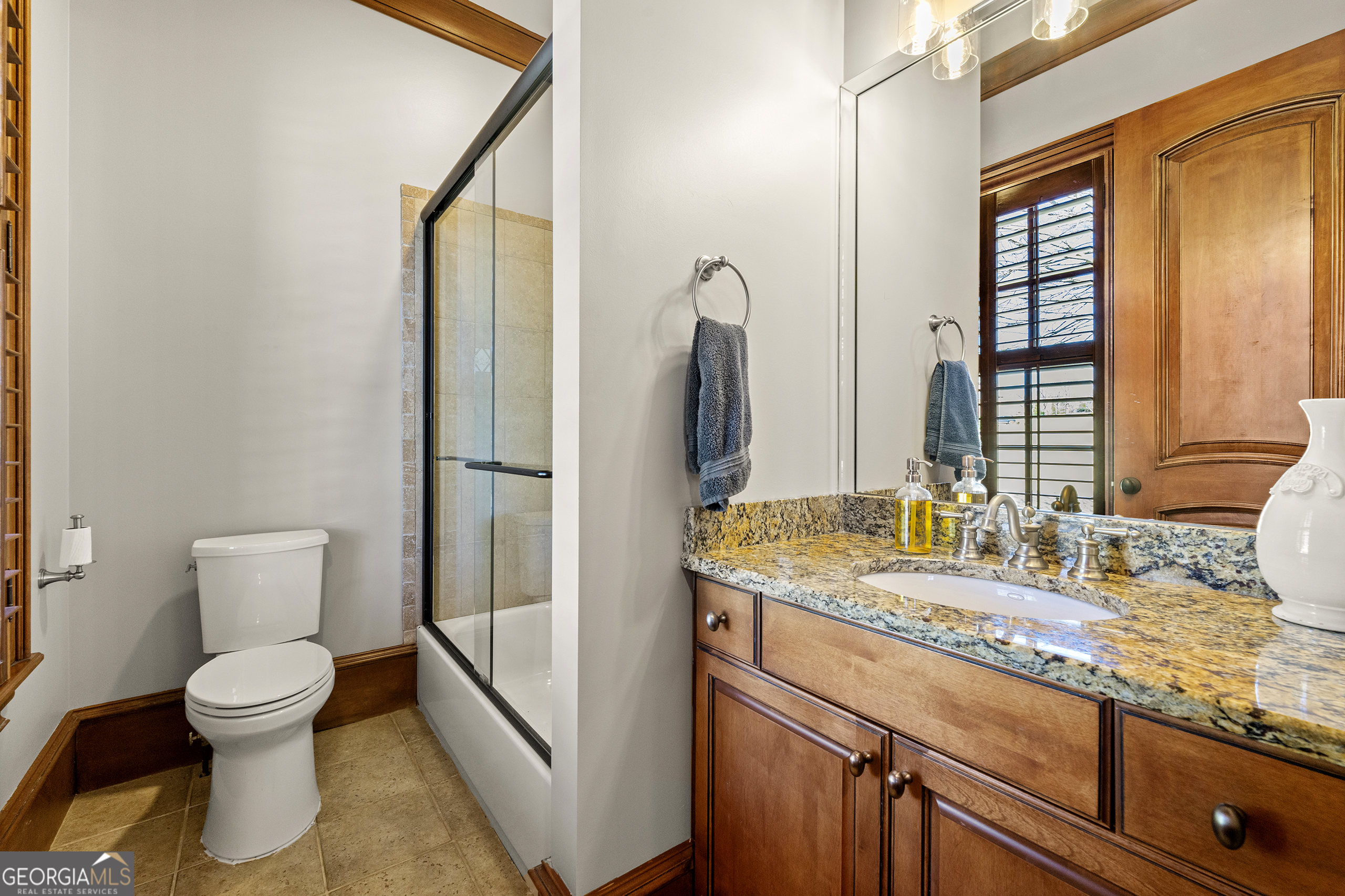 Fayetteville, Georgia 30214, United States, 6 Bedrooms Bedrooms, ,8 BathroomsBathrooms,Residential,Pending,84677