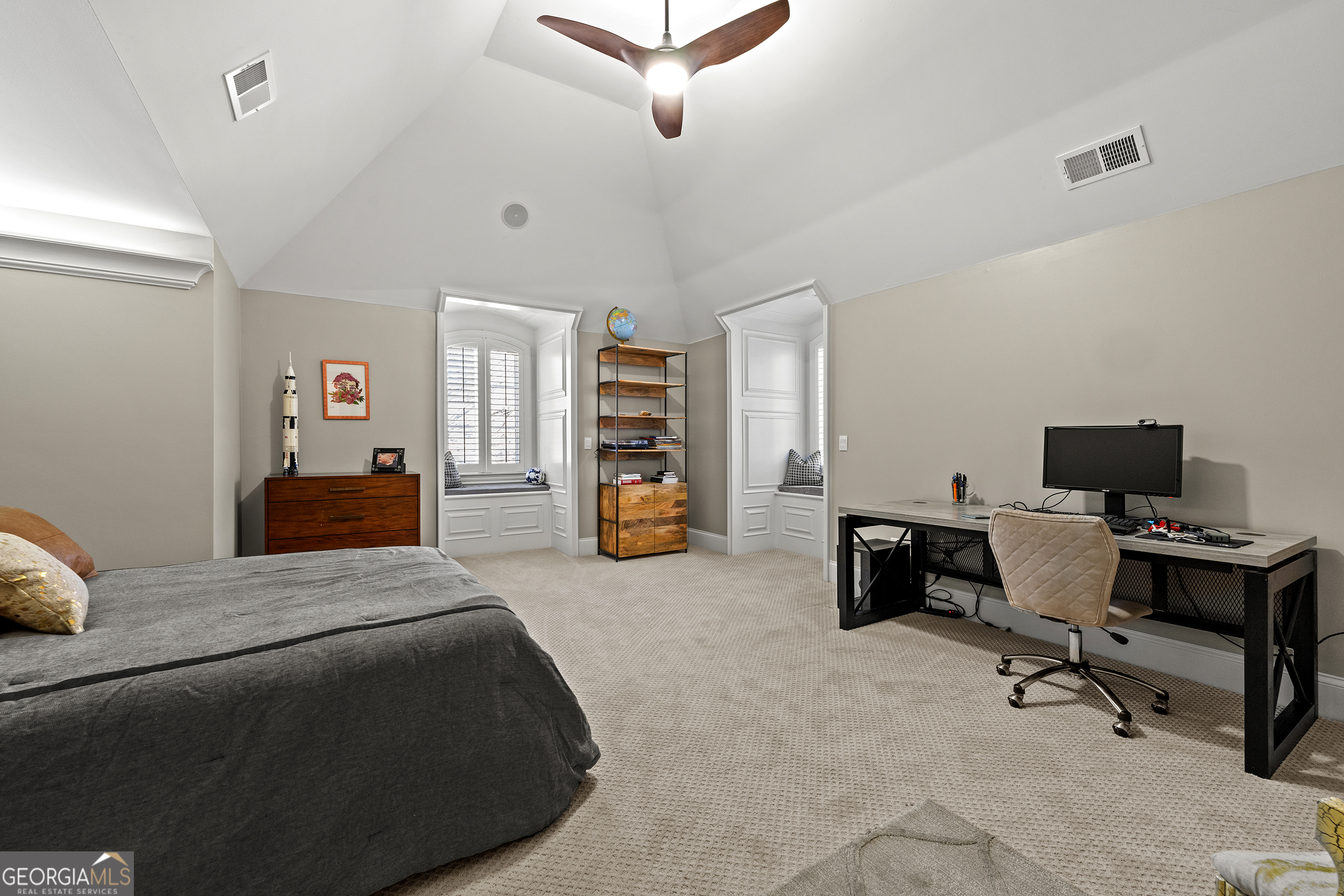 Fayetteville, Georgia 30214, United States, 6 Bedrooms Bedrooms, ,8 BathroomsBathrooms,Residential,Pending,84677