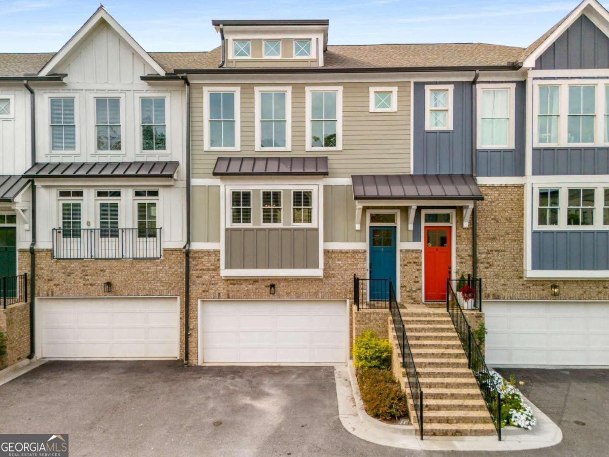 370 THRASHER ST 2