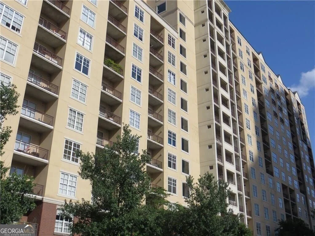 1101 Juniper Street NE Unit 914