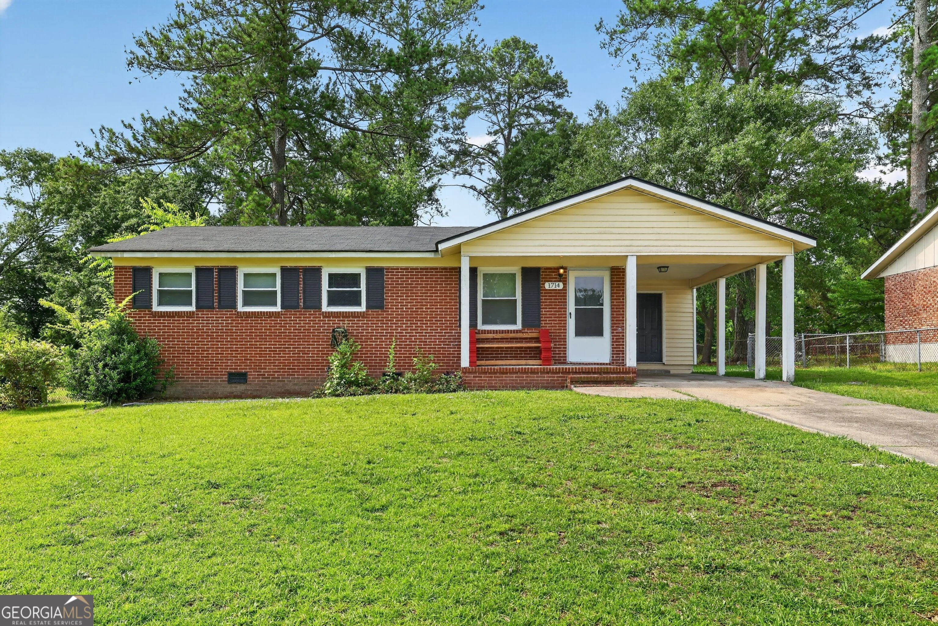 1714 Apple Valley Drive