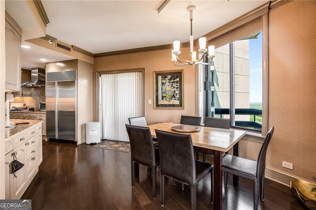 2660 Peachtree RD NW 38E