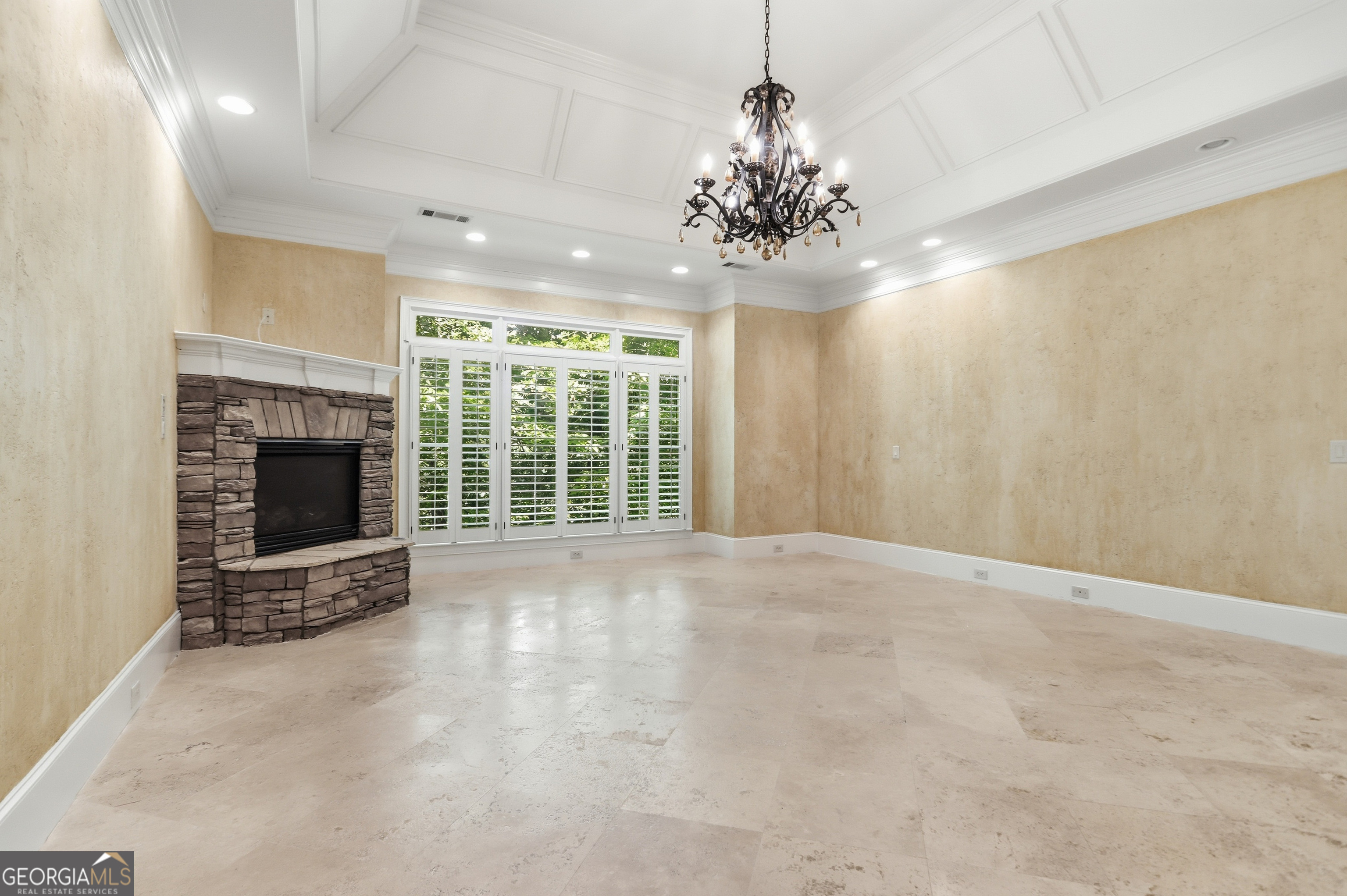 108 Waters Edge DR