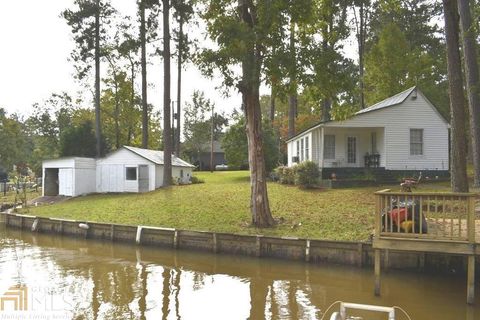 124 E Ward RD Jackson GA 30233