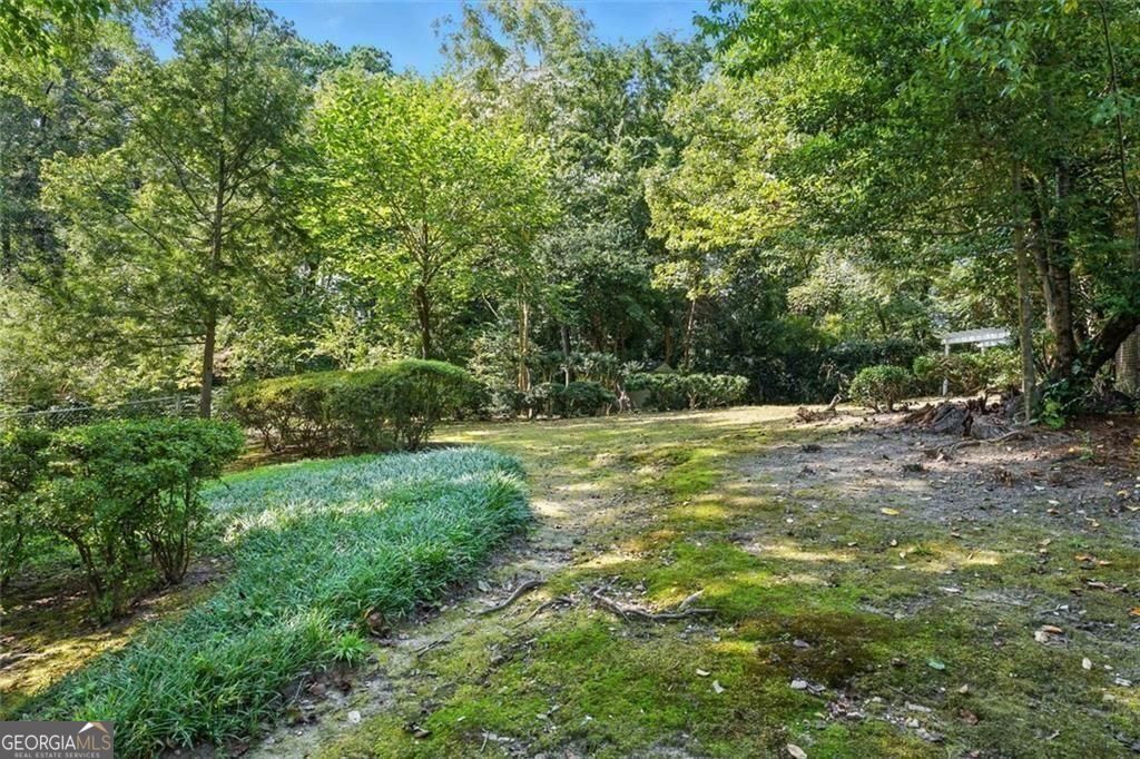 PEACHTREE HEIGHTS - Residential